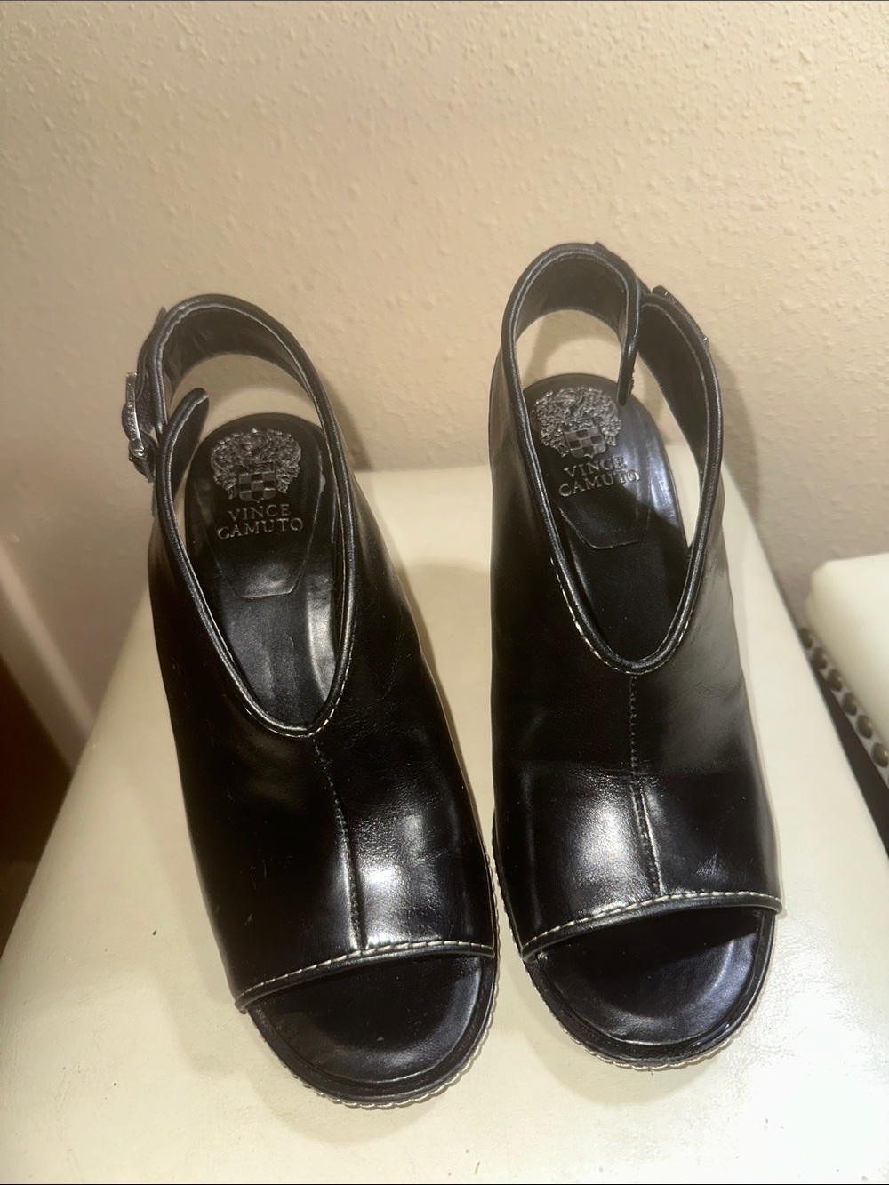 Vince Camuto heels - Picture 1 of 7